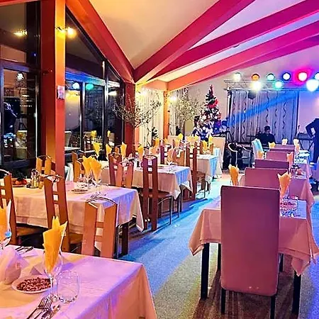 Hotel Condor 3*