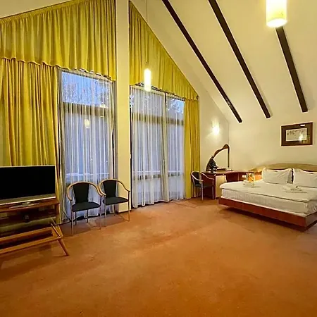 Hotel Condor